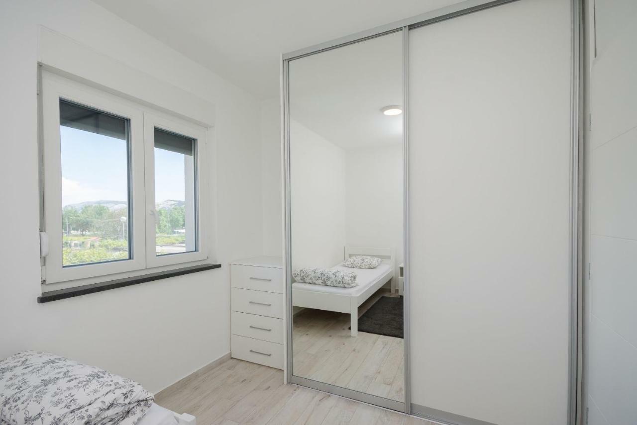 Apartments Zorka Lopar Exterior photo
